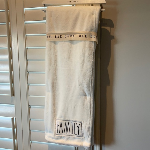 Rae Dunn - FAMILY - blanket